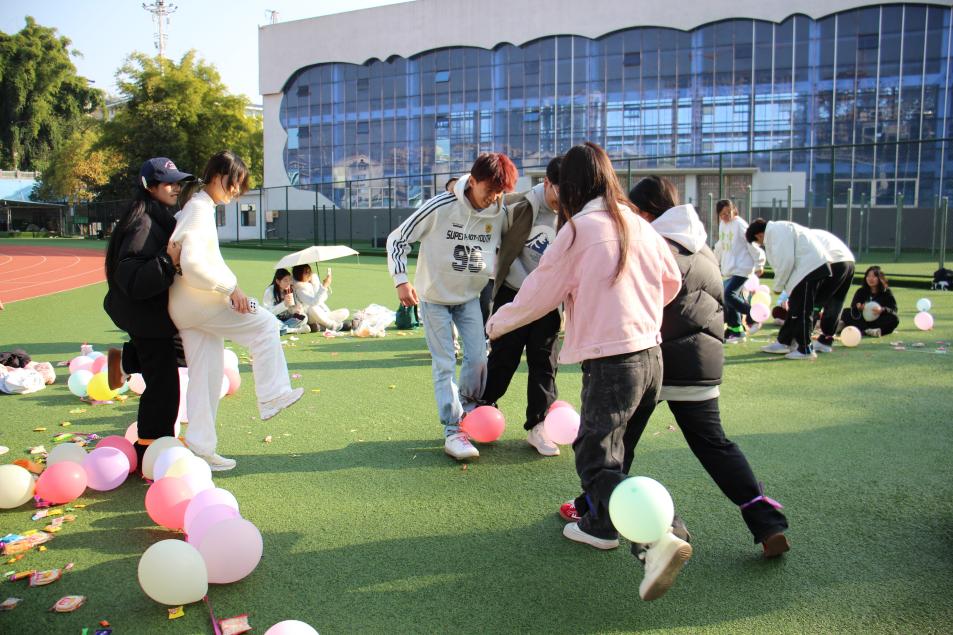 F7B98D68AEB45830907E145FBFAACDB6